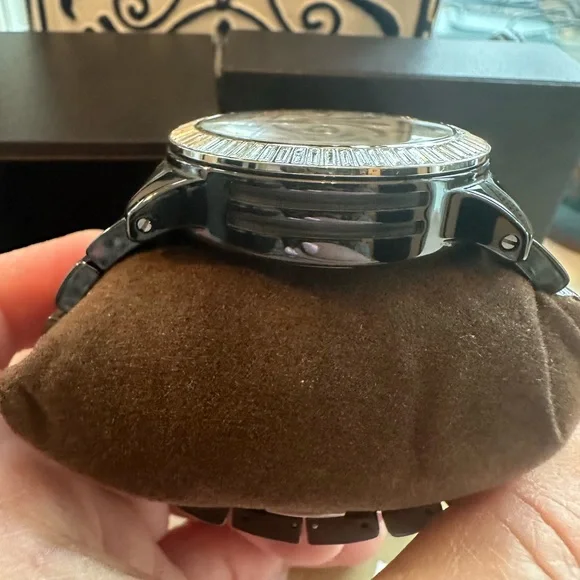 Michael Kors Black and Silver Timepiece - Picture 8 of 12